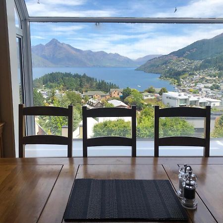 Spacious Home With Awesome Lake Views Queenstown Buitenkant foto
