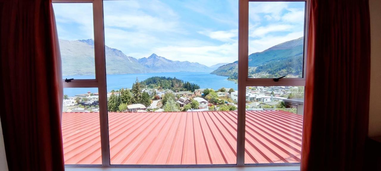 Spacious Home With Awesome Lake Views Queenstown Buitenkant foto
